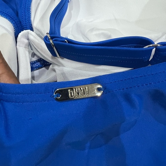 NWOT DKNY Women Ruffle Plunge Underwire Tummy Control One-Piece Swimsuit US 10 - Picture 10 of 10